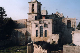 Chiesa parrocchiale, prospetto absidale.