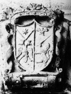 Arme della famiglia Castriota, nell'interno del Castello baronale.